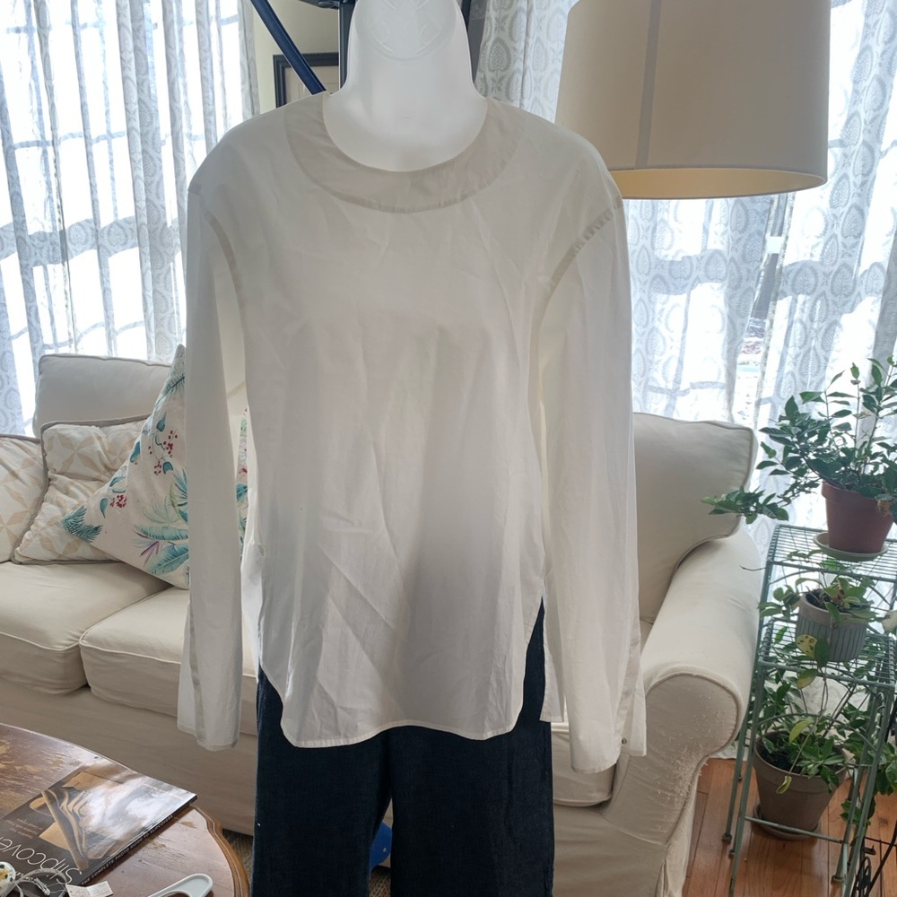 DKNY white top, size S, nwt